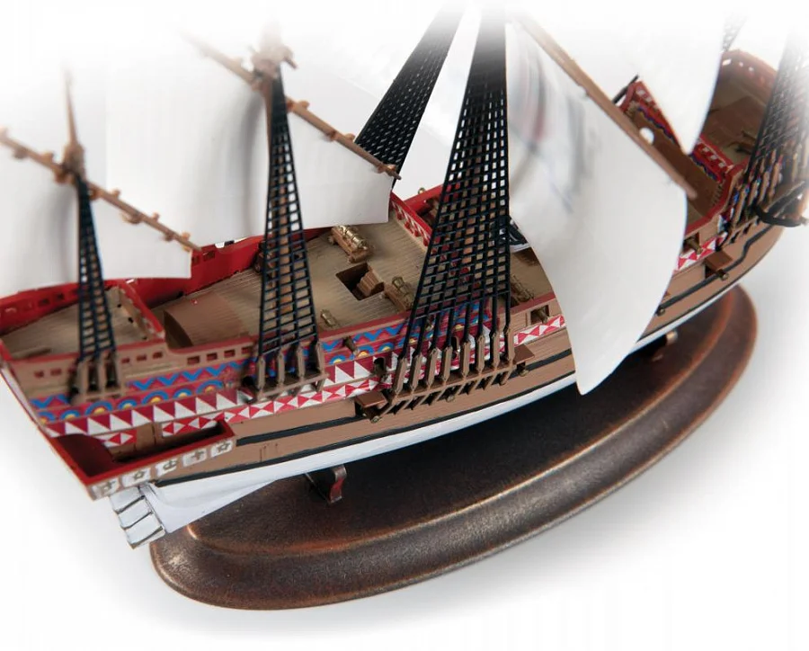 Pavyzdinę laivo Francis Drake revenj, bendra modelis star 6500z