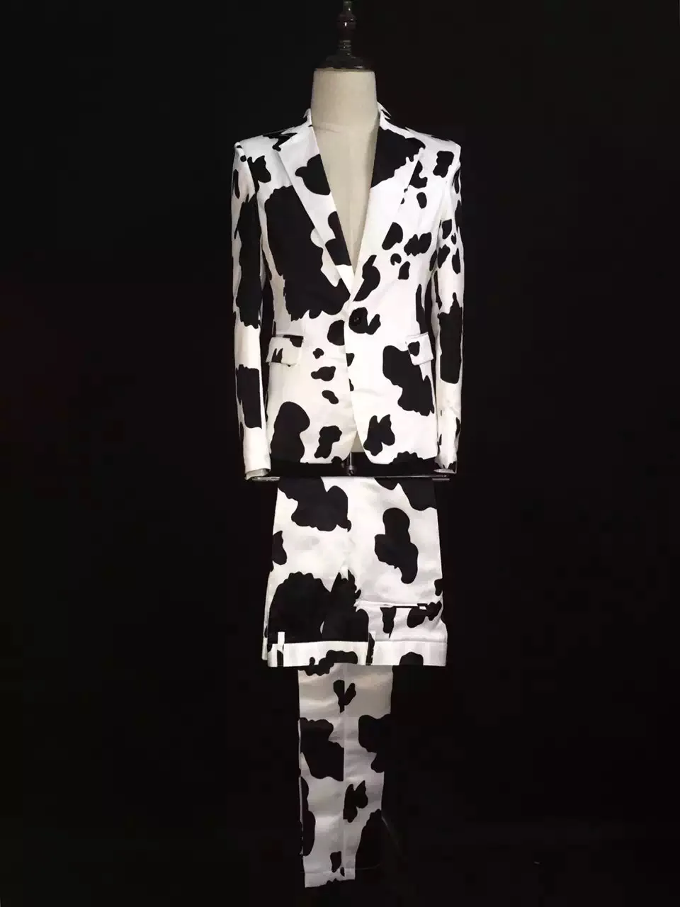 Mados Star stiliaus Pieno Karvė Modelis atspausdintas Slim Kostiumai Kostiumai naktinis klubas Vyrų DJ, dainininkas Etape suknelė Šalis Šou Šokių Suknelė
