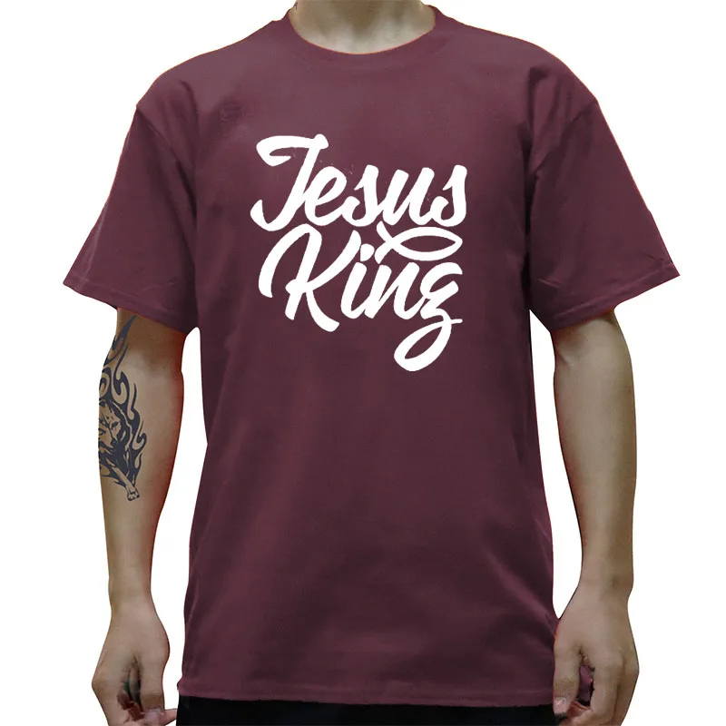 JĖZUS YRA KARALIUS Krikščionių Religijos Vyrų Marškinėliai Marškinėlius Mados Naujų O Kaklo Medvilnės marškinėliai Tee Camisetas