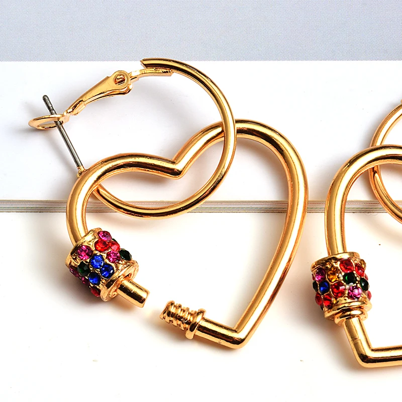 Naujo dizaino paprastas aukso metalo mylinčios širdies auskarai Spalvinga kristalų Tabaluoti Lašas Auskarai Mados, Papuošalai, Aksesuarai moterims