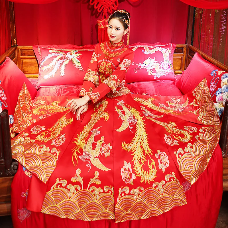 Grindų Ilgis Moterų Klasikinis Vestuvių Cheongsam Kostiumas Siuvinėjimo Phoenix Qipao Plius Dydis 3XL 4XL Kinijos Nacionalinis Nuotakos Suknelė