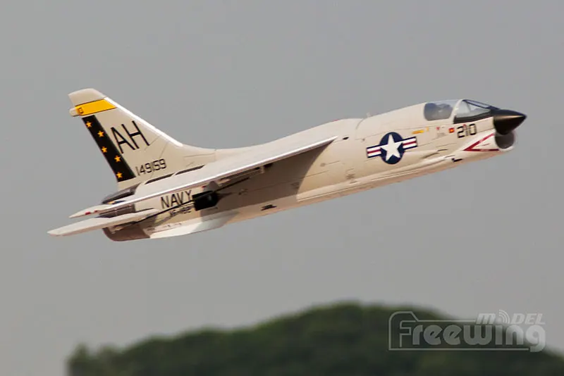Freewing lėktuvą 64mm F-8E KRYŽIUOČIŲ rc jet žaislas
