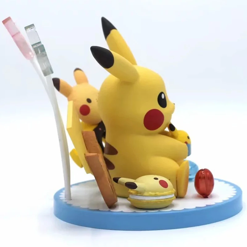 12cm Takara tomy pokemon pikachu Pav Gimtadienio scena Modelis Anime Kolekcija Statulėlės, Žaislai vaikams