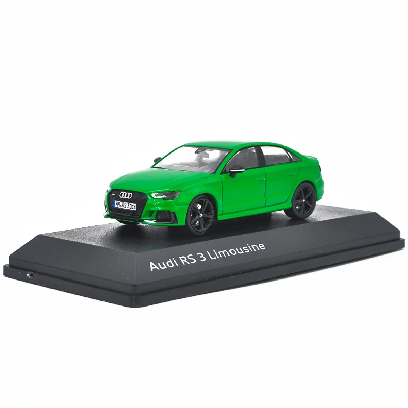 1:43 Diecast Modelis Audi RS3 limuzinas 2016 Žalia Lydinio Žaislas, Miniatiūrinių Automobilių Kolekcija Dovanos