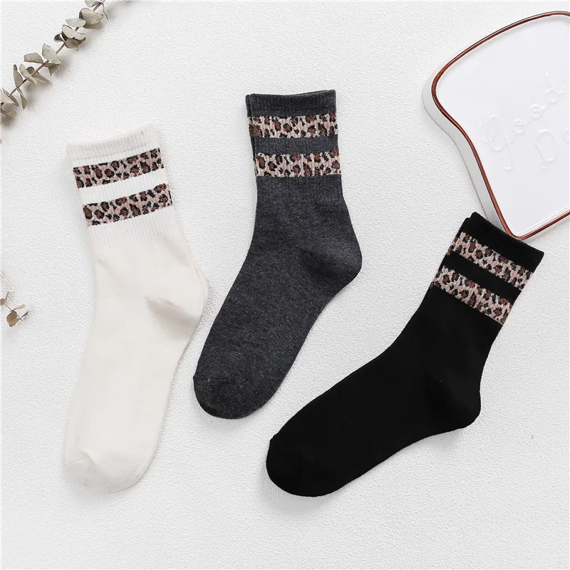 6pair/daug Rudens ir žiemos naujos asmenybės medvilnės kojinės, leopardas spausdinimui Dryžuotos kojinės moteriškos kojinės kalėdų kojinės