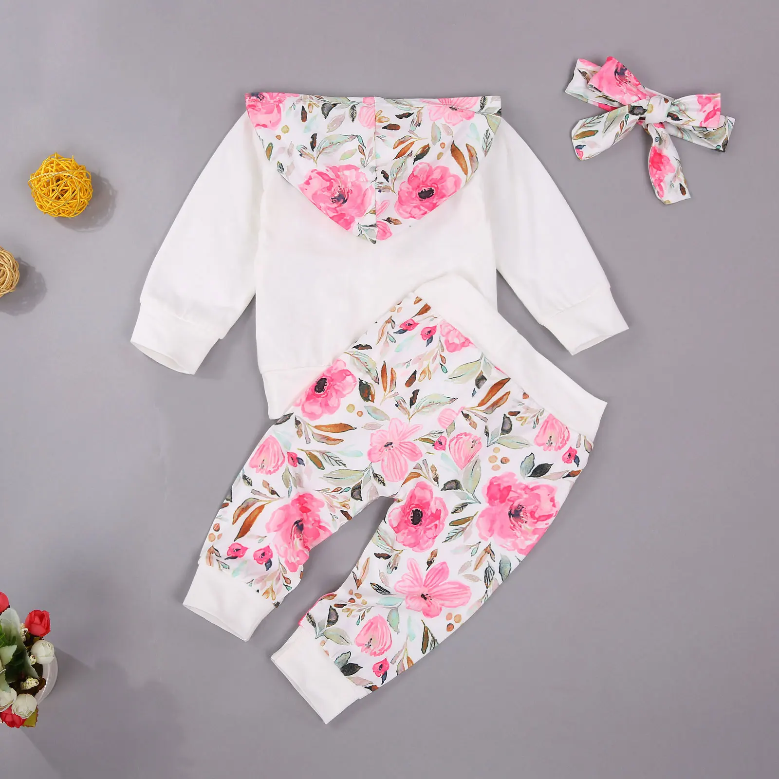 Bamblys Kūdikiui Baby Girl Drabužiai Nustatyti 2020 M. Rudenį, Pavasarį Ilgomis Rankovėmis Gėlių Baltos Spalvos Su Gobtuvu Viršuje Kelnės Lankelis Komplektus Drabužių