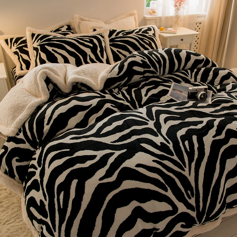 Koralų Vilnos Žiemos Šiltos Patalynės Komplektas Zebras Modelio Spausdinimo Minkštos Keturis Gabalus X 41
