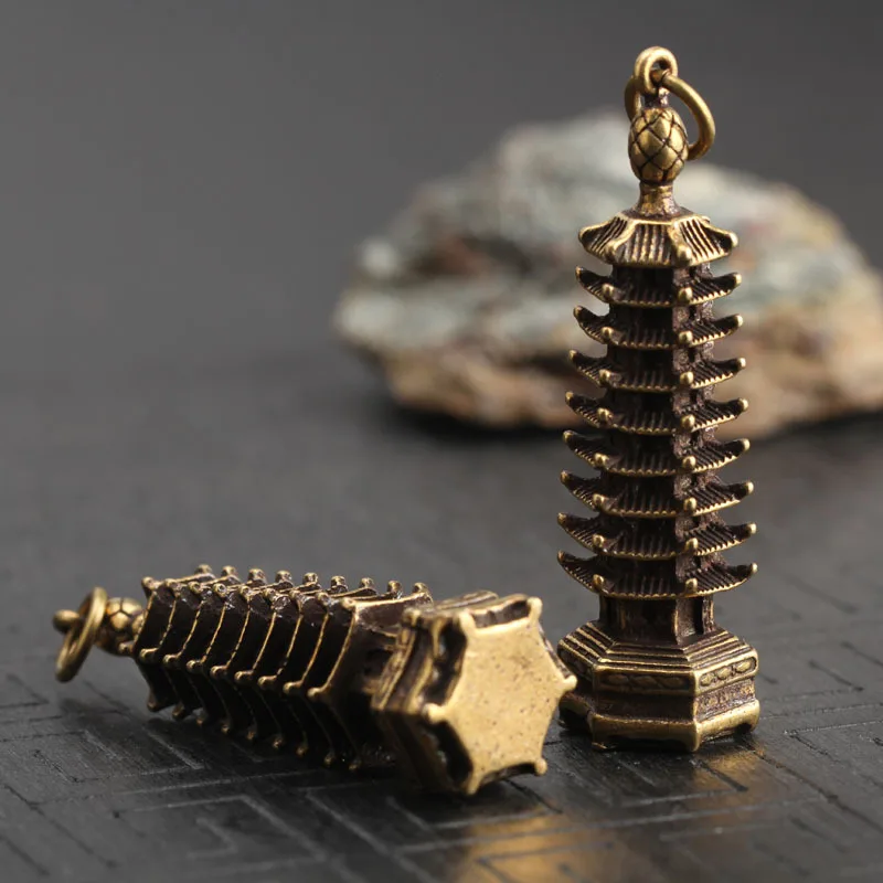 Mini Retro Brass Senovės Kinų Pagoda Bokštas Statula Key Chain Automobilių Pakabukas Namų Biuro Stalas Dekoravimas Ornamentais