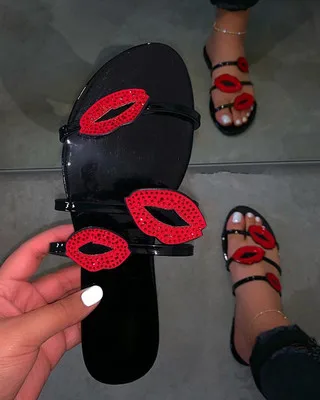 2020 Mados Moterų Vasarinės Šlepetės Sexy Raudona Lūpų Sandalai Butas Ponios Batai Paplūdimio šlepetės Ne Slydimo Cirkonio Namuose