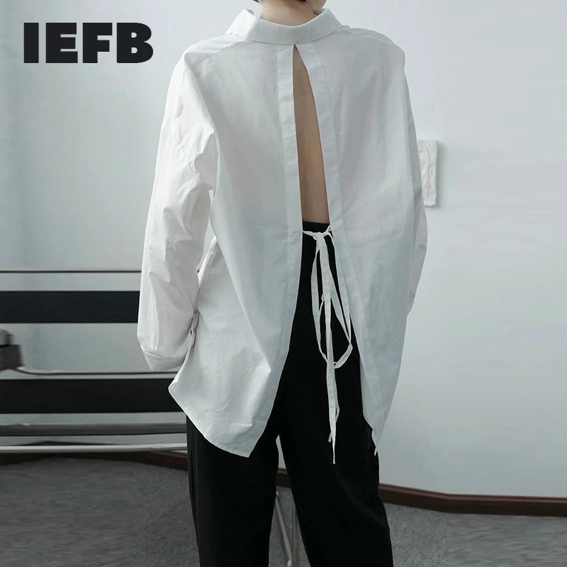 IEFB /vyriški drabužiai dizainas balti marškiniai 2021 m. Pavasarį Naujas nereguliarus atgal tvarstis prarasti korėjos stiliaus ilgomis rankovėmis marškinėliai mados nišą