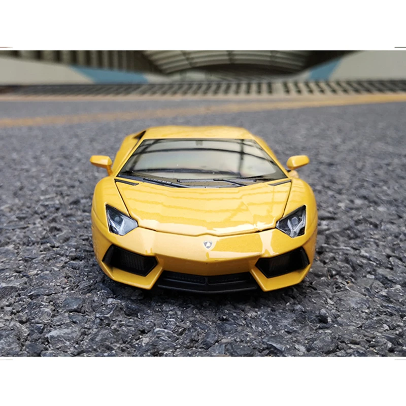 WELLY 1:24 Lamborghini Aventador LP700-4 Diecast Žaislas Automobilio Modelį Metalo Žaislinių Transporto priemonių Ratų Automobilių Kolekcija Vaikams, Žaislų, Dovanų