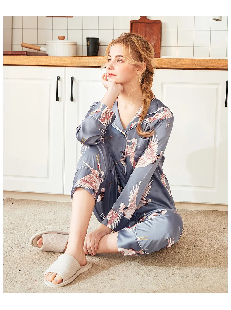 2019 Womens Pižama Rinkinius, Pižamos Kelnės Satino Sleepwear Šilko Pijama Prarasti Dviejų Dalių Ilgomis Rankovėmis Gėlių Spausdinti Naktiniai Drabužiai