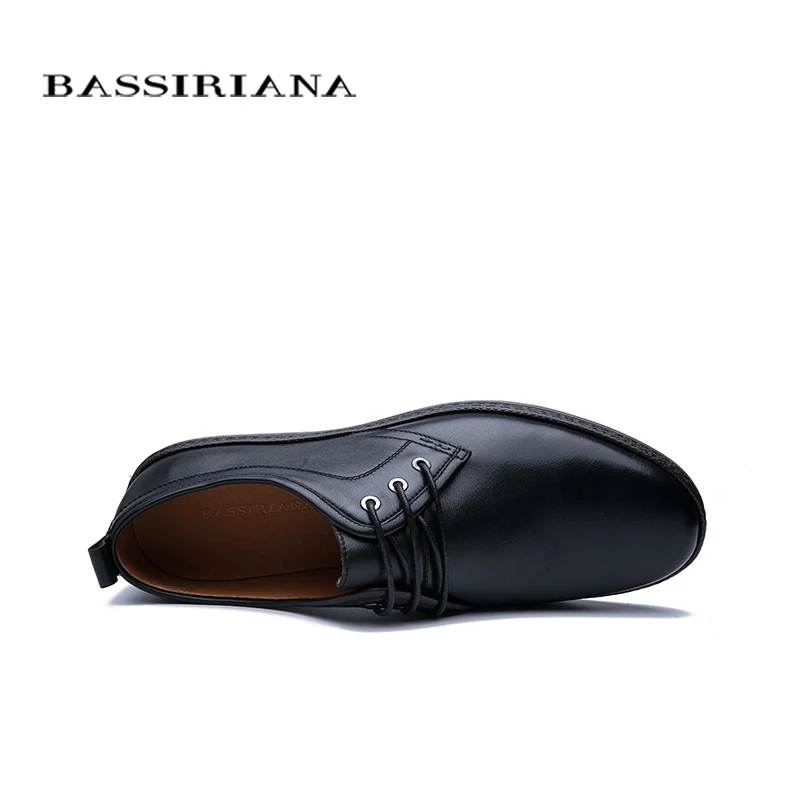Bassiriana 2020 m. pavasarį nauji vyriški laisvalaikio bateliai, juodos odos, jungiamąją plokščiadugnės, patogus guminis padas batų