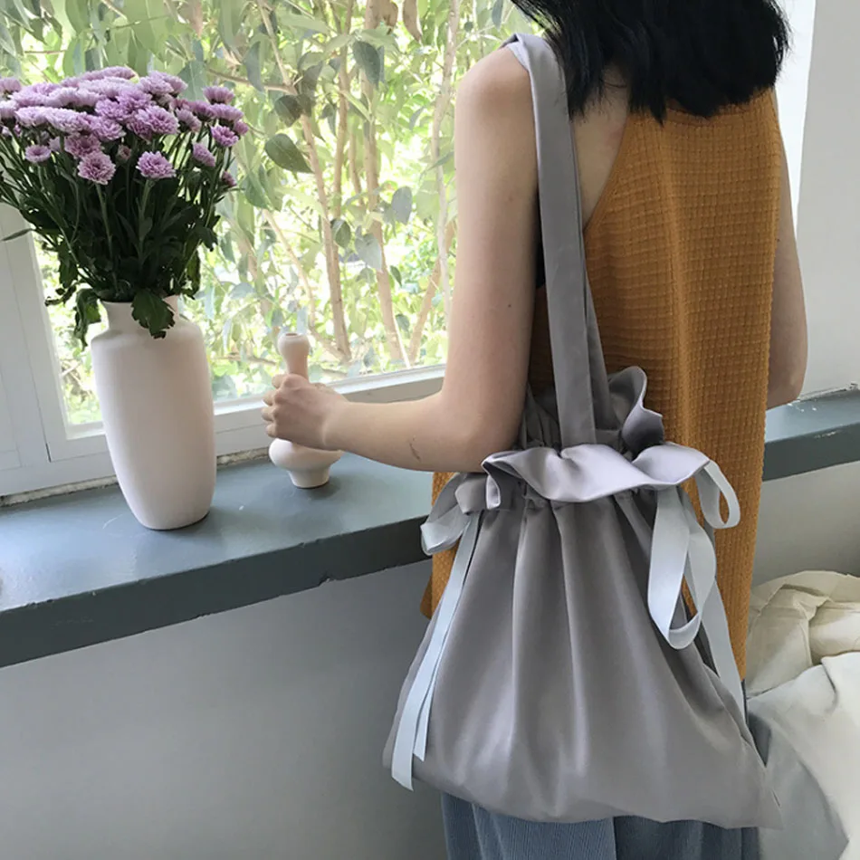 Naujas paprastas ažūriniai moterų rankinės Nešti pack didelės talpos nešiojamas pirkinių krepšys Lygaus satino rankinės su pečių maišą