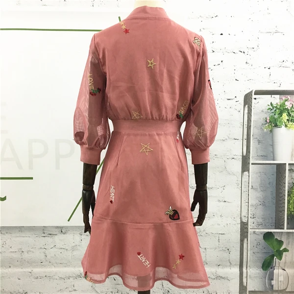 Moteriški Drabužiai 2019 Naujas Vasaros Mados Rožinė V-Kaklo Gėlių Siuvinėjimo Tinklelio Suknelė Žibintų Sleeve Black-line Trumpos Suknelės