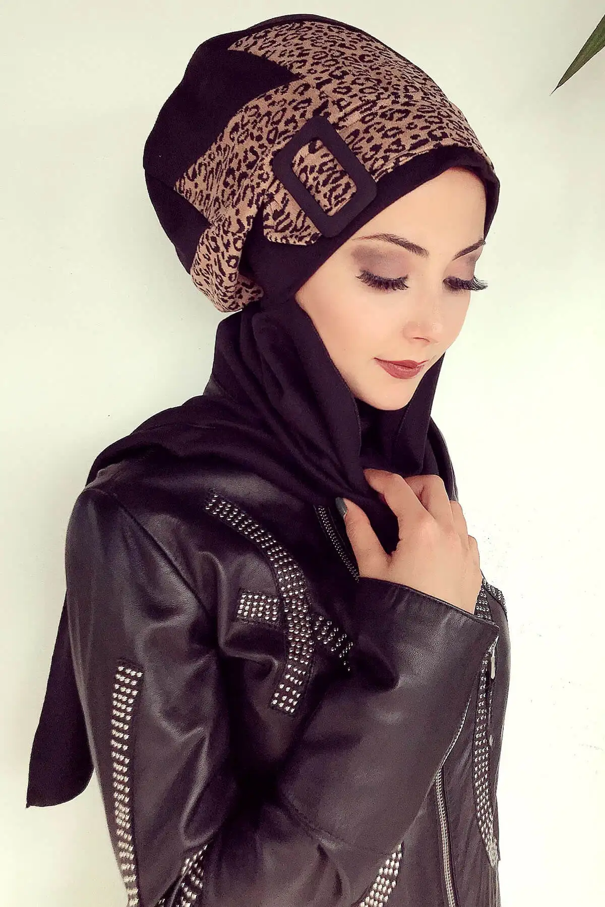 Islamo Kıyafet Türban Hijab Müslüman Başörtüsü Eşarp Fular Tesettür Leopar Desenli Atkılı Bere Şal