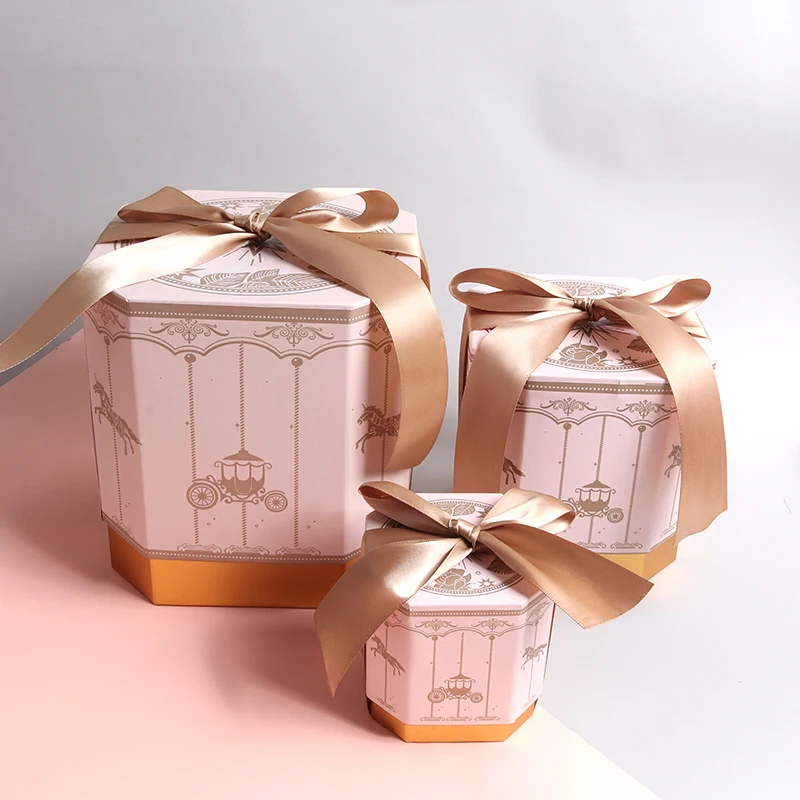 Rožinė karuselė saldainių dėžutė gimtadienio подарочная коробка vestuvių gėlių, dovanų pakavimo dėžutės bridesmaid, Kūdikių dušas, Popieriaus dovanų dėžutėje