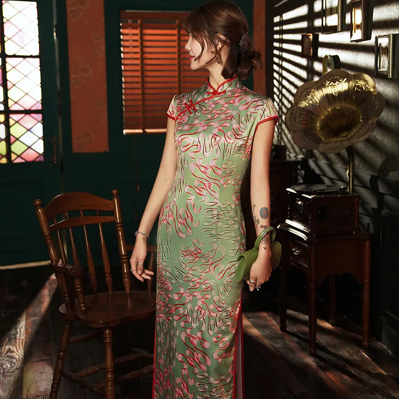 Plius Dydis 4XL Aukštos Padalinta Seksualus Kinijos Moterims Qipao Vintage Suknelė Elegantiška Panele Mandarinų Apykaklės Cheongsam Ilgas Plonas Kinų Suknelė