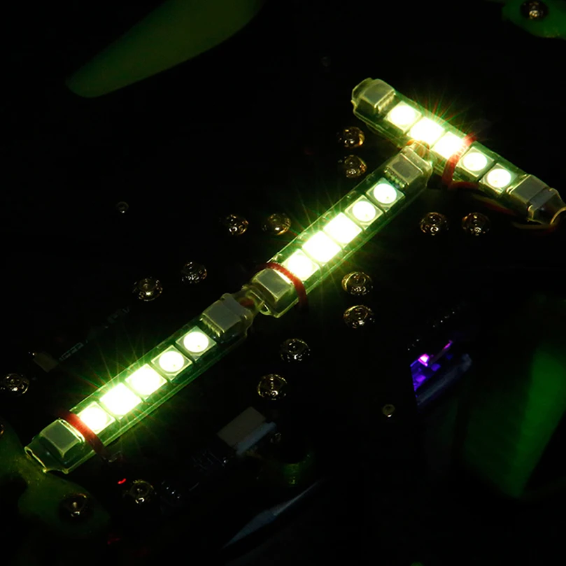 IFlight Programuojami RGB 5 LED Žibintai, 5V Super LED Šviesos Uodegos Šviesos PCB Lenta 3 Pin Kištuką RC FPV Lenktynių Drone Skrydžio Naktį