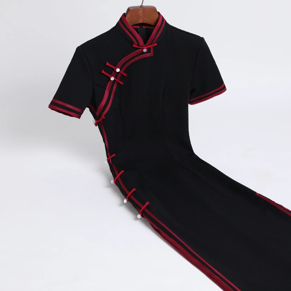 Trumpas Rankovės Elegantiškas siūlės Pusėje padalinta Kinijos Vakarą Pokylių Šalis Suknelė Juodos Ilgos Suknelės Cheongsam