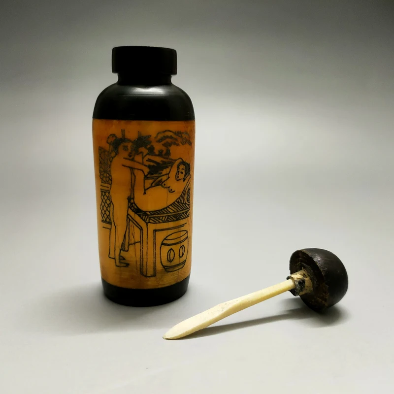 Išskirtinį Įdomi Kolekcija Kinijos vertus-dažytas, graviruotas pobūdžio istorijas grožio karvių kaulų uosti butelis / modelis atsitiktinis