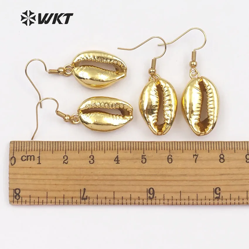 WT-E164 Gamtos hotsale aukso apvalkalo cowry auskarai cowry apvalkalas su pilna aukso artimųjų auskarai moterims aukso artimųjų auskarai